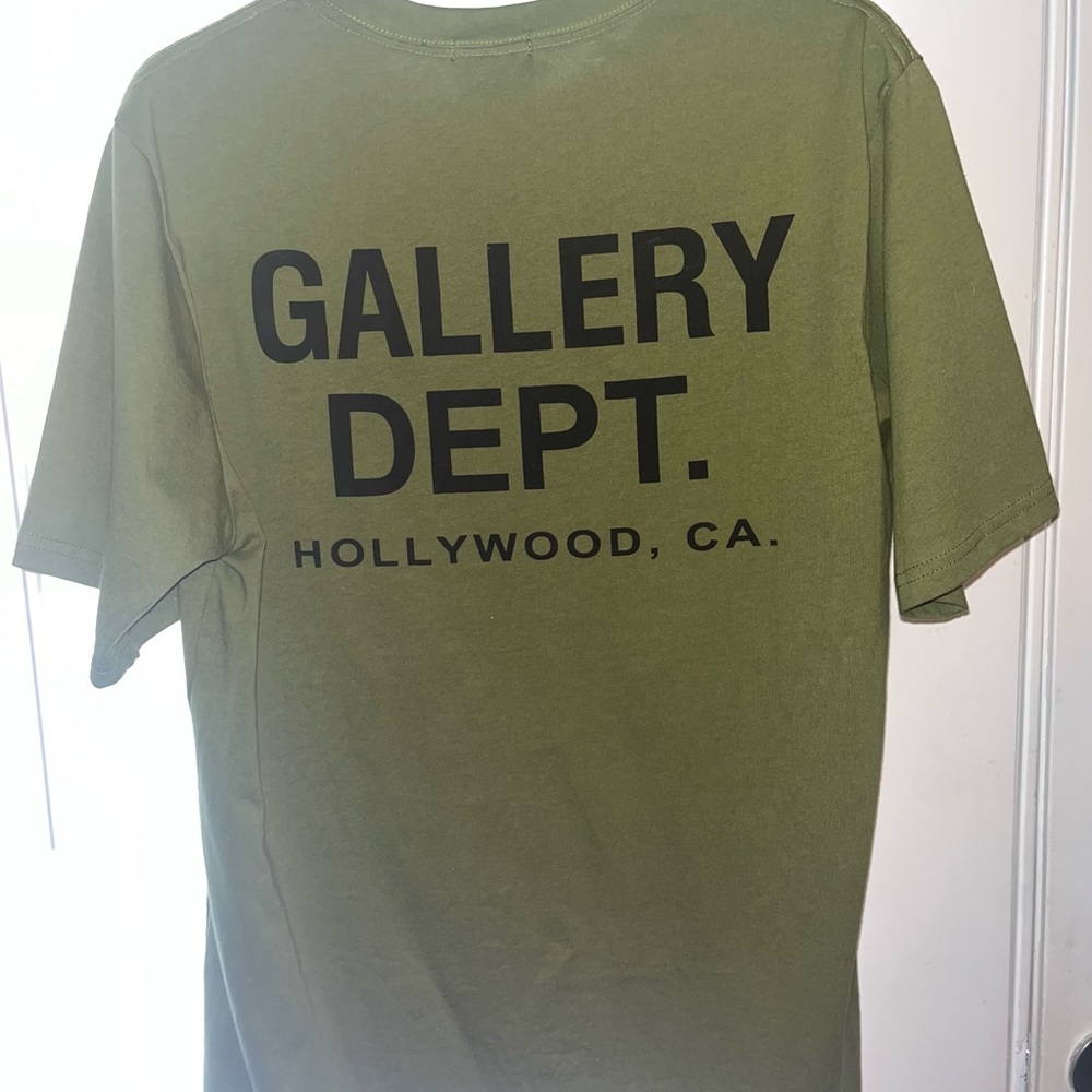 Gallery dept. shirt (small)
